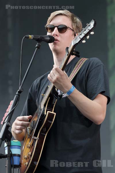 GEORGE EZRA - 2017-08-27 - SAINT CLOUD - Domaine National - Scene de la Cascade - George Ezra Barnett